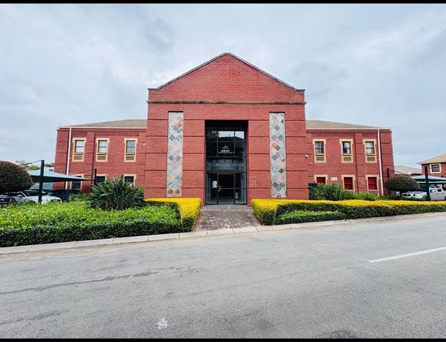 700M² OFFICE FOR SALE IN FOURWAYS